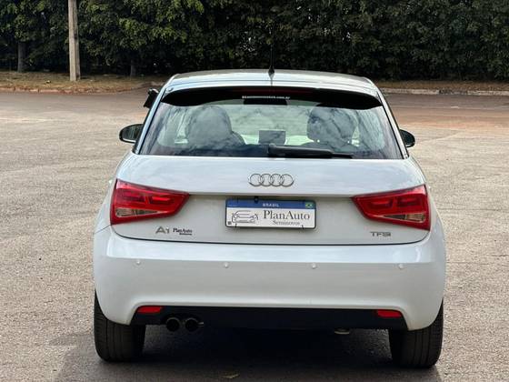 AUDI A1 1.4 TFSI SPORTBACK ATTRACTION 16V 122CV GASOLINA 4P S-TRONIC